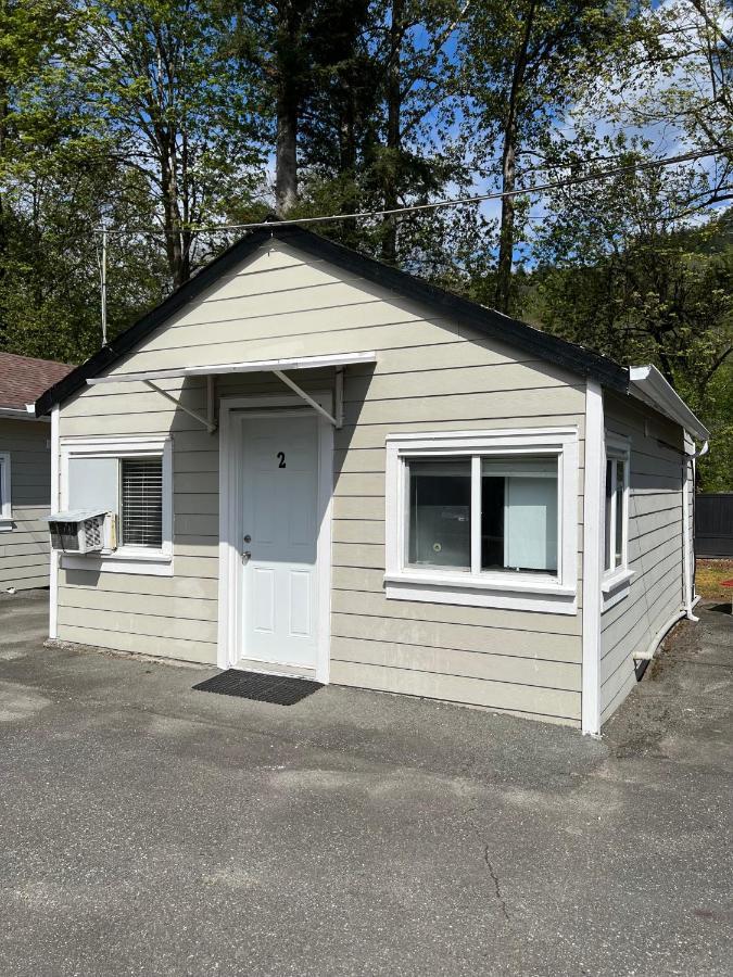 Lake Errock Motel Harrison Mills Extérieur photo
